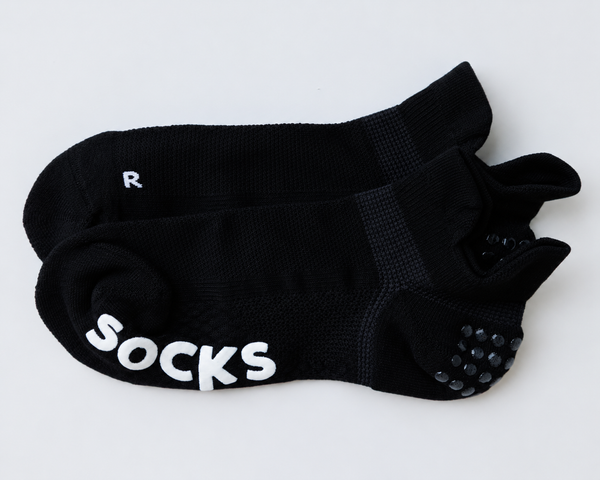 Adult Ankle Grip Socks, Single Pair, Black